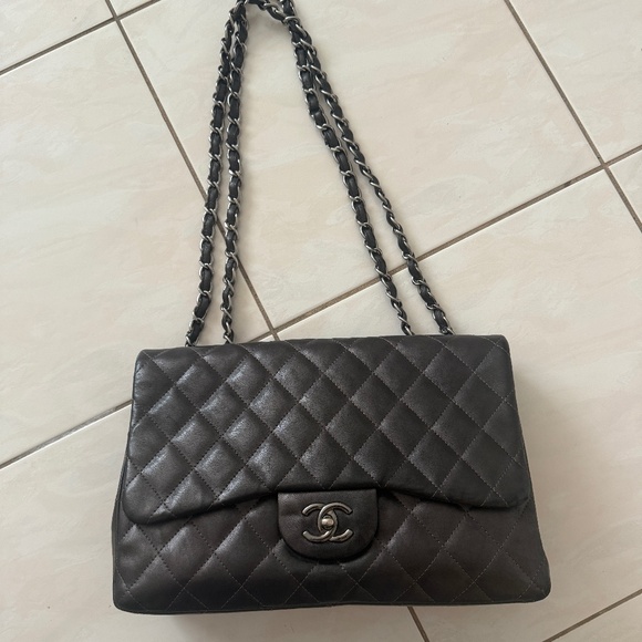 NWOT Authentic CHANEL double flap bag - Picture 1 of 8